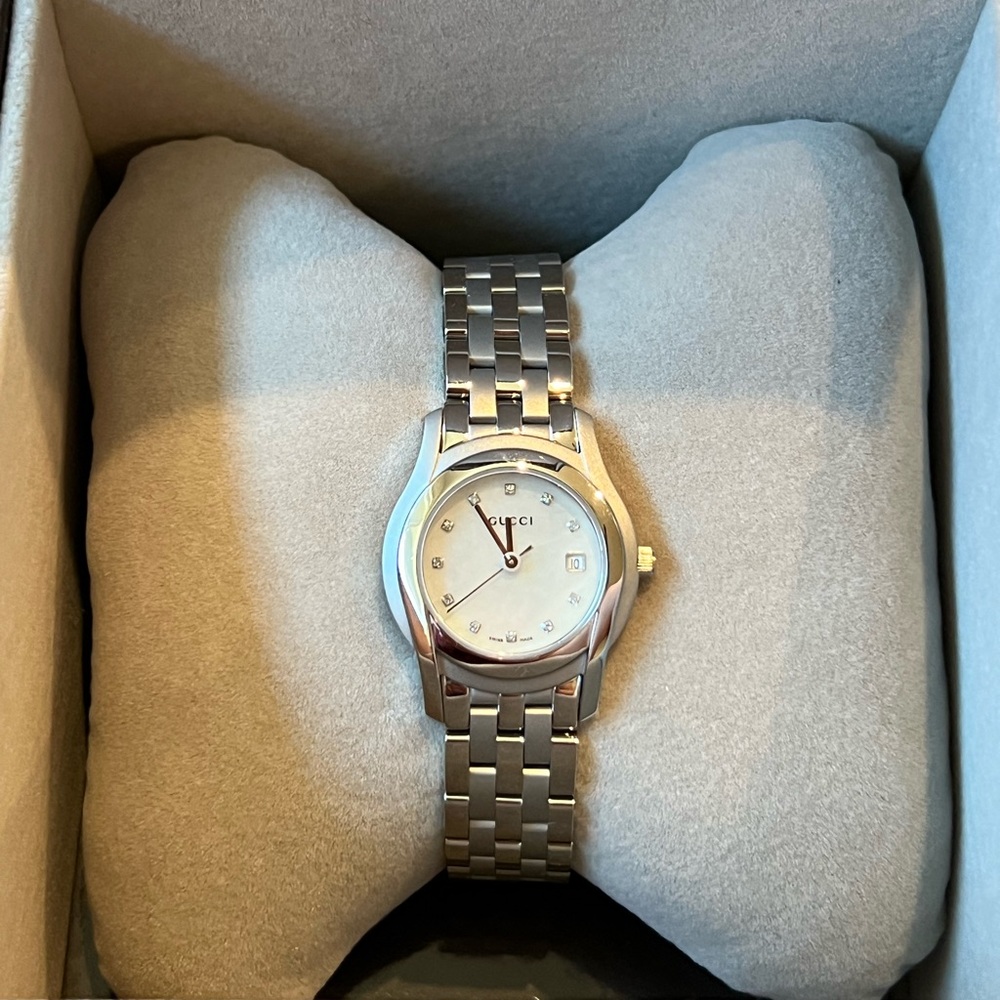 NEW Gucci Stainless Silver Women's Watch Mother of Pearl Face and DIAMONDS